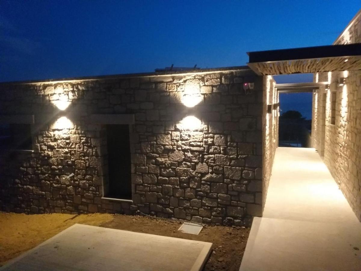 La Vago Villa *